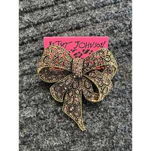 NWT Betsey Johnson Gold Toned And Pink Bow Pin Brooch Crystal Rhinestone